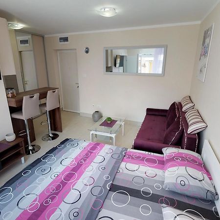 Adagio Apartment เซทินเจ ภายนอก รูปภาพ