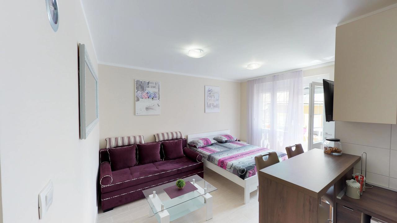 Adagio Apartment เซทินเจ ภายนอก รูปภาพ